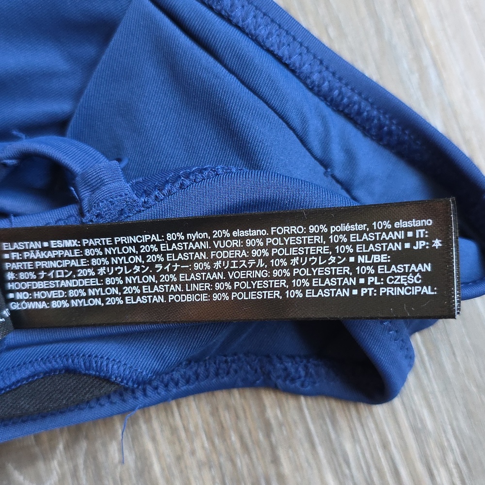 Amazon Essentials Triangle Bikini Top - Picture 13 of 15